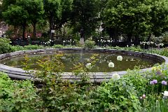 15-1 The Central Fountain In Stuyvesant Square With A Statue of Peter Stuyvesant Near Union Square Park New York City